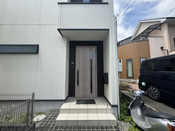 秦野市ひばりケ丘の中古一戸建て