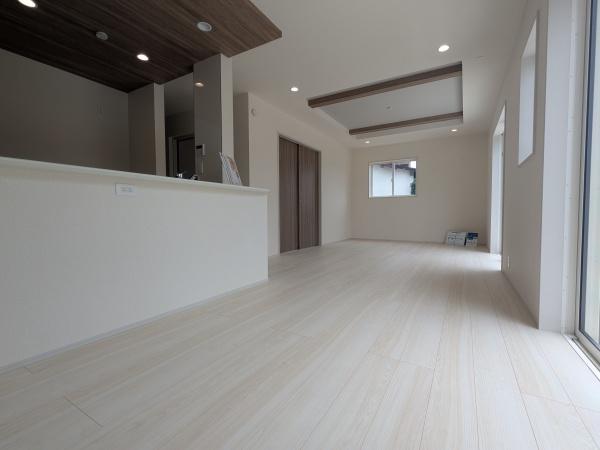 秦野市鶴巻南３丁目の新築一戸建