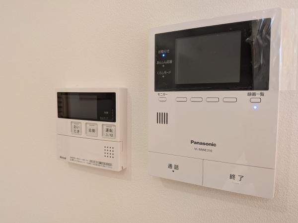 平塚市公所の新築一戸建(玄関)