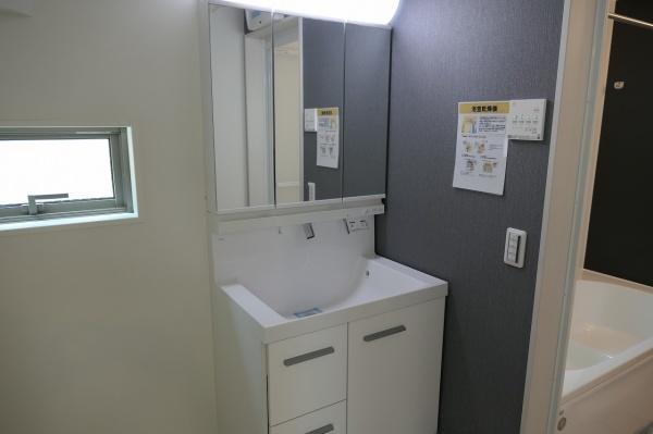 平塚市平塚１丁目の新築一戸建