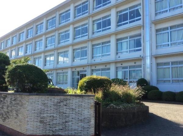 平塚市南金目の中古一戸建て(平塚市立金目中学校)