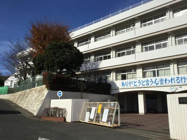 ホーユウコンフォルト鶴巻温泉(秦野市立鶴巻中学校)