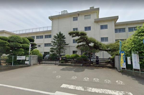 平塚市西八幡３丁目の土地(平塚市立八幡小学校)