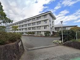 南足柄市壗下の中古一戸建て(南足柄市立足柄台中学校)