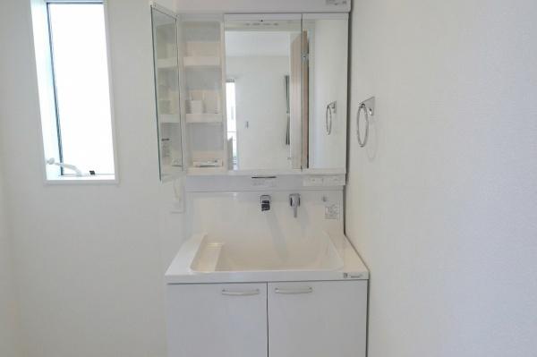 平塚市岡崎の中古一戸建て