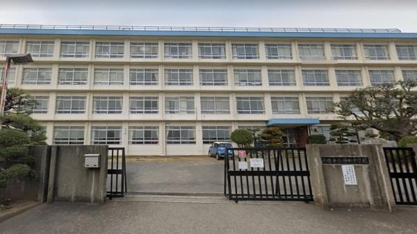 平塚市四之宮の土地(平塚市立神田中学校)