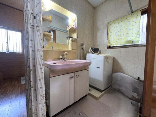 秦野市鶴巻南２丁目の中古一戸建