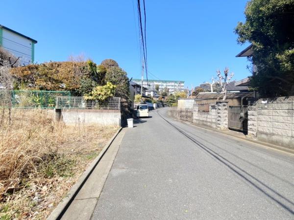 中郡二宮町百合が丘３丁目の土地