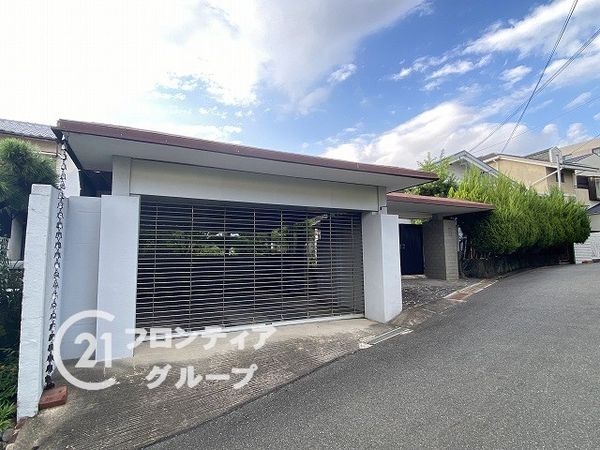 枚方市翠香園町の中古一戸建