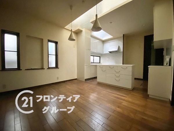 枚方市翠香園町の中古一戸建て