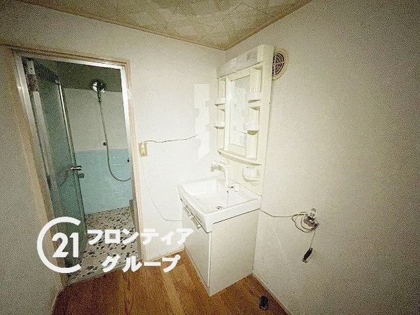 寝屋川市緑町の中古一戸建て
