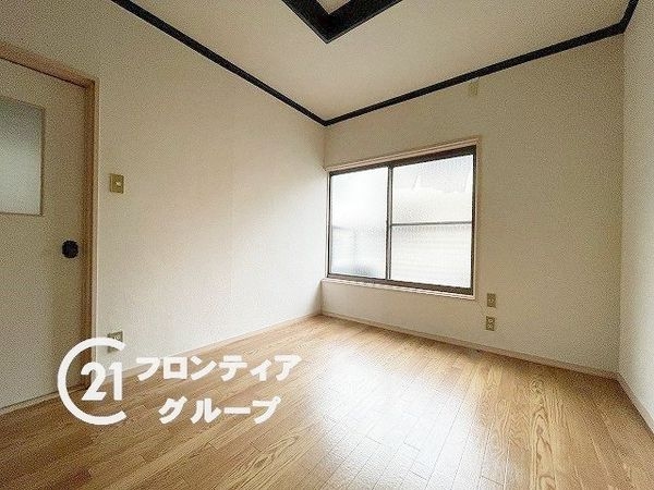 寝屋川市緑町の中古一戸建て