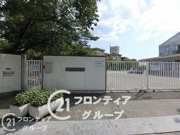 寝屋川市高柳７丁目　新築一戸建て　４期　全１区画(寝屋川市立第九中学校)