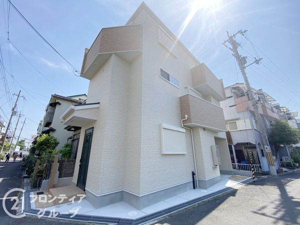 寝屋川市堀溝１丁目　新築一戸建て