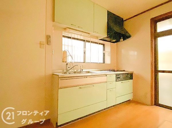 寝屋川市太秦緑が丘の中古一戸建て