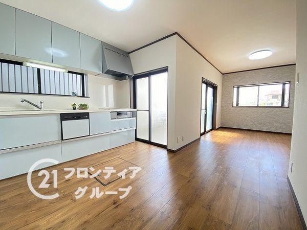 交野市郡津２丁目　中古一戸建て