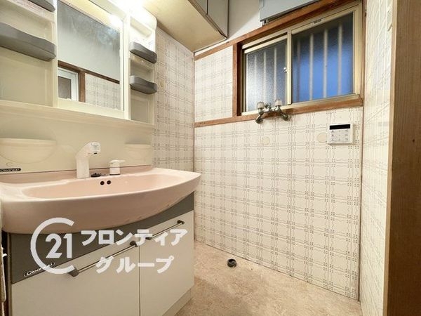 寝屋川市太秦中町の中古一戸建て