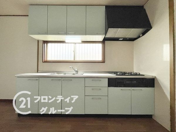 寝屋川市太秦中町　中古一戸建て