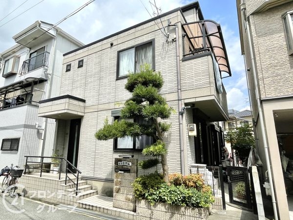 寝屋川市成美町の中古一戸建て