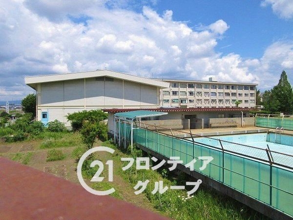 寝屋川市梅が丘2丁目の中古一戸建て(寝屋川市立梅が丘小学校)