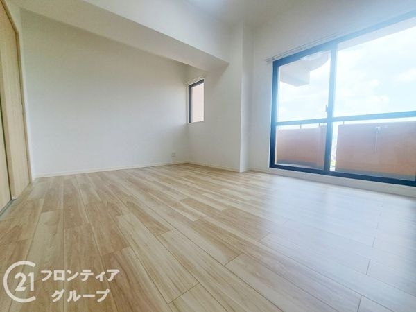 ロイヤルシャトーねやがわオークビル　中古マンション