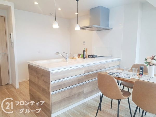 ロイヤルシャトーねやがわオークビル　中古マンション