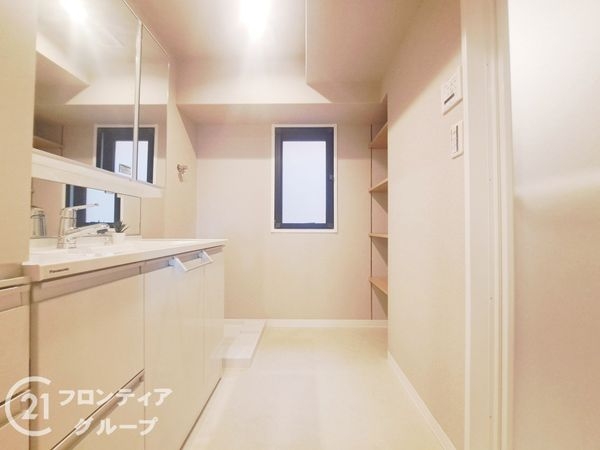 ロイヤルシャトーねやがわオークビル　中古マンション
