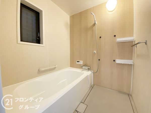 枚方市松丘町　中古一戸建て
