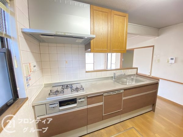 枚方市楠葉面取町２丁目　中古一戸建て