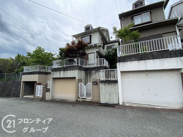 枚方市藤阪元町２丁目　中古一戸建て