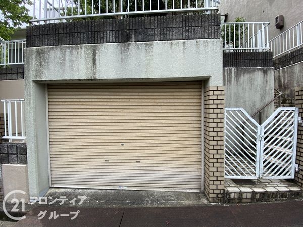 枚方市藤阪元町２丁目　中古一戸建て