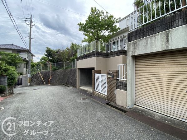 枚方市藤阪元町２丁目　中古一戸建て