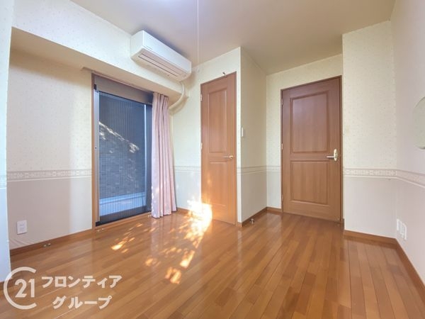ロイヤルアーク東香里園町　中古マンション