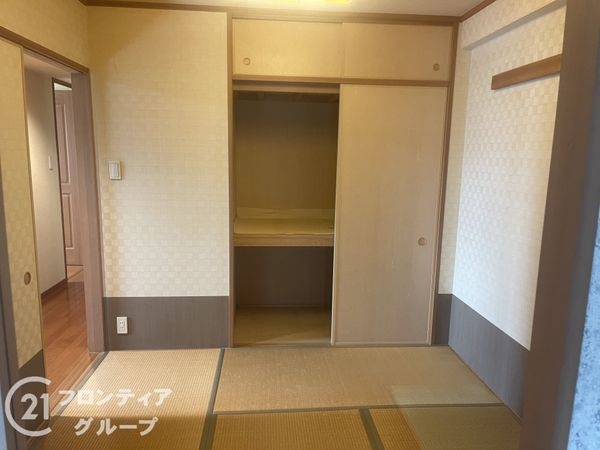 ロイヤルアーク東香里園町　中古マンション
