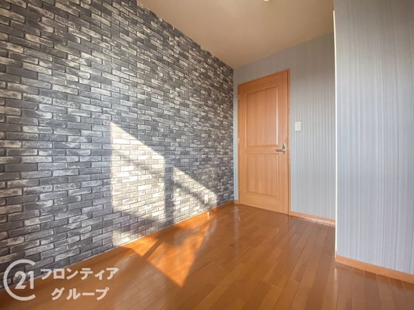 ロイヤルアーク東香里園町　中古マンション