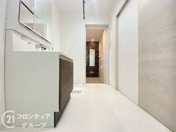 枚方市長尾元町１丁目　新築一戸建て