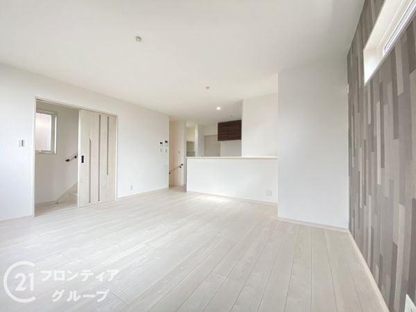 枚方市長尾元町１丁目　新築一戸建て