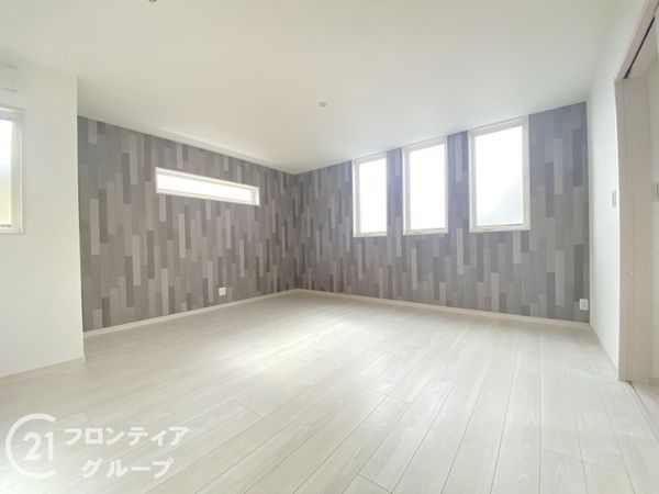 枚方市長尾元町１丁目　新築一戸建て