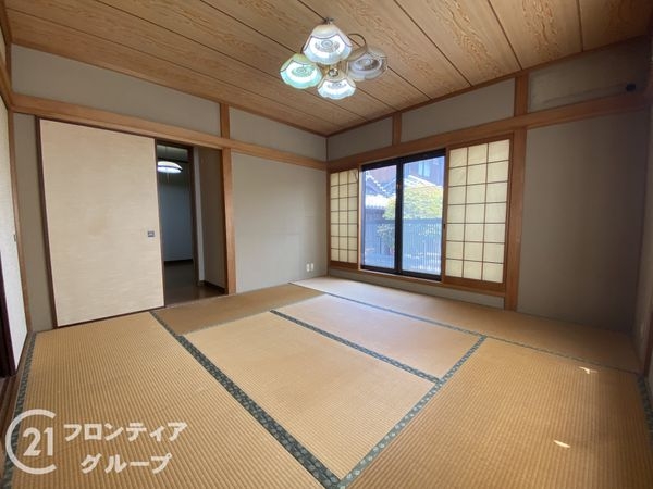 寝屋川市秦町の中古一戸建て