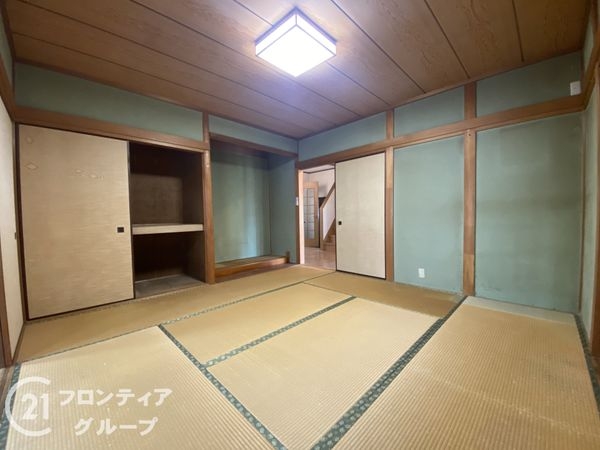 寝屋川市秦町の中古一戸建て