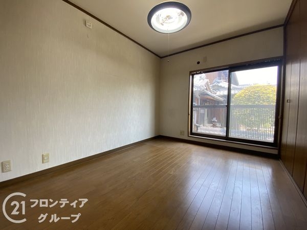 寝屋川市秦町の中古一戸建て
