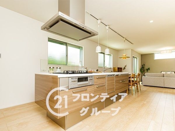 寝屋川市河北西町　建築条件無し土地