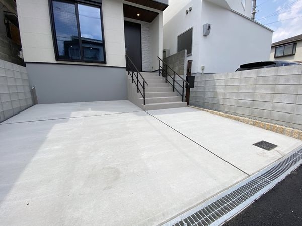枚方市渚東町　新築一戸建て　３期　全１区画