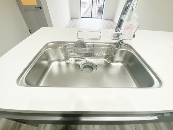 枚方市渚東町　新築一戸建て　３期　全１区画