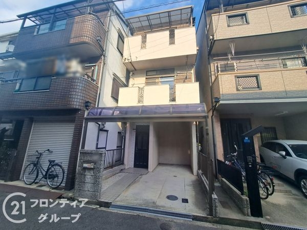 寝屋川市田井西町　中古一戸建て