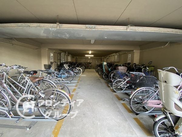 グリーンタウン香里ヶ丘B棟　中古マンション