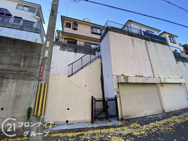 枚方市香里園東之町　中古一戸建て