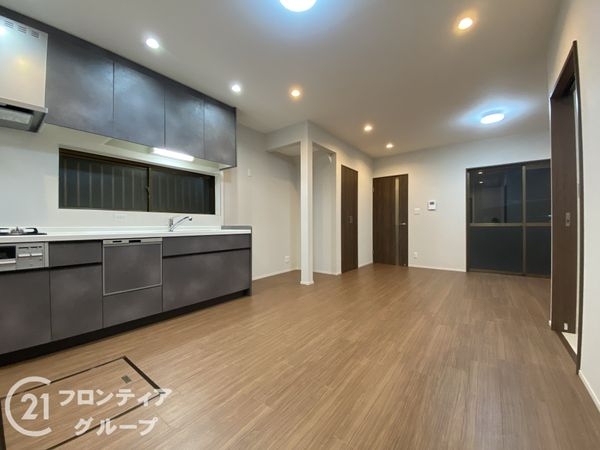 寝屋川市国松町　中古一戸建て