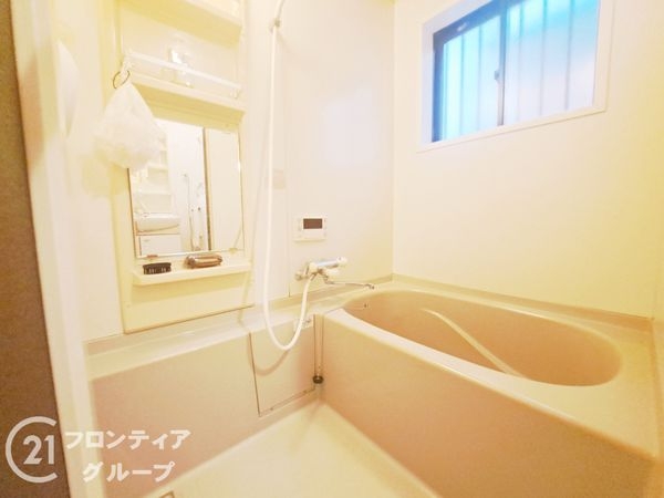 枚方市長尾家具町３丁目　中古一戸建て