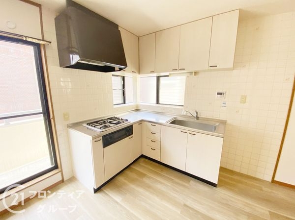 寝屋川市香里北之町　中古一戸建て